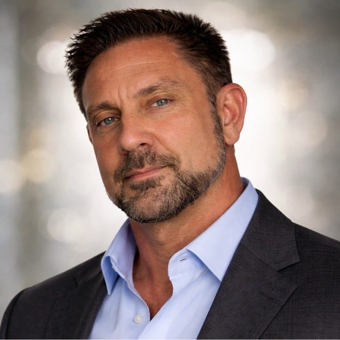Scott Tischler — Founder & Chairman of AIrecommend.ai